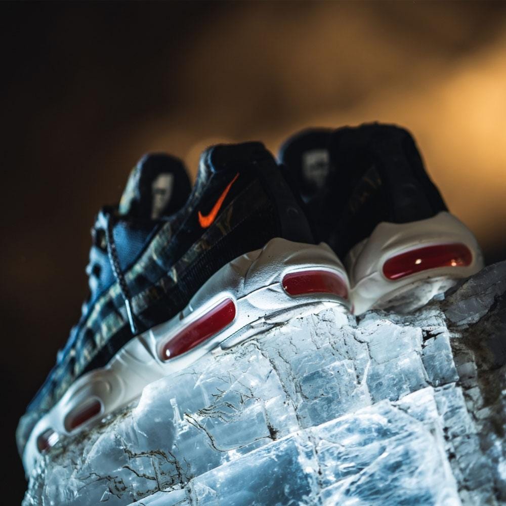 Carhartt x Nike Air Max 95 Camo Green — UK 3 | EU 35.5 | US 3.5 — Alternate View 7