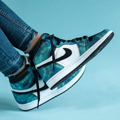 Air Jordan 1 Wmns Retro High OG 'Tie-Dye' — UK 2.5 | EU 35.5 | US 5 — Alternate View 7