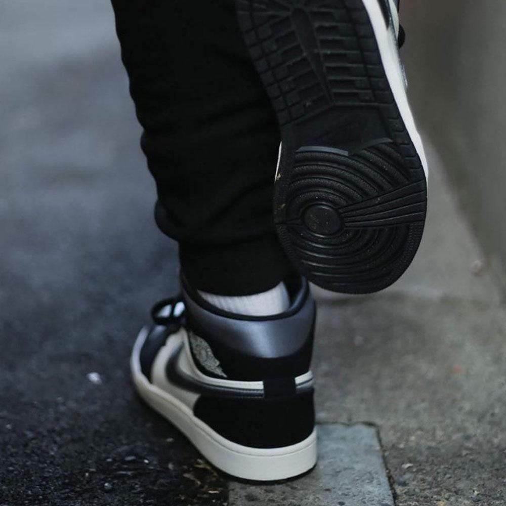 Air Jordan 1 Mid SE 'Satin Smoke Grey' — UK 3 | EU 35.5 | US 3.5 — Alternate View 7