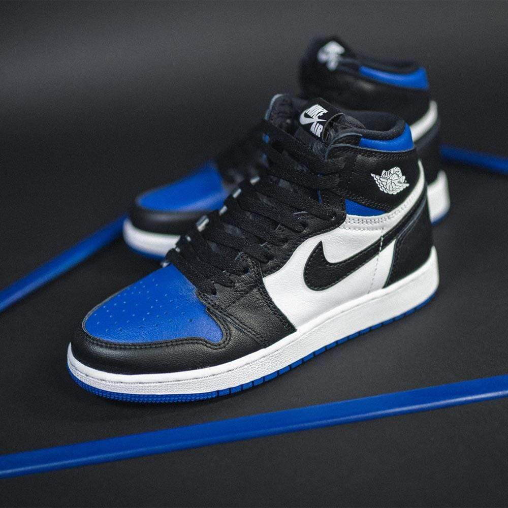 Air Jordan 1 Retro High OG GS 'Royal Toe' — UK 13.5 | EU 32 | US 1Y — Alternate View 7