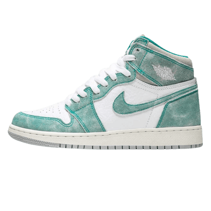 Air Jordan 1 Retro High OG GS 'Turbo Green' — UK 13.5 | EU 32 | US 1Y — Front View