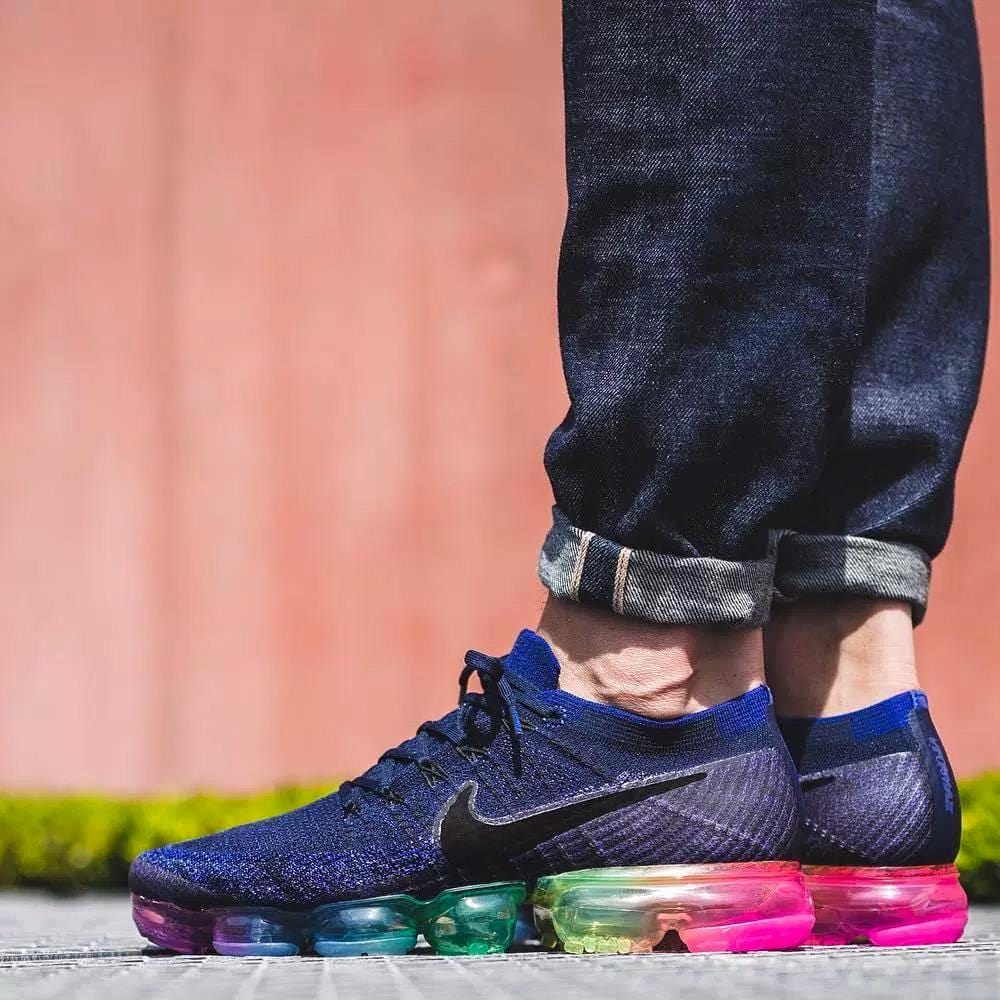 Nike Air VaporMax Flyknit BeTrue to Equality 2017 — UK 3 | EU 35.5 | US 3.5 — Alternate View 7
