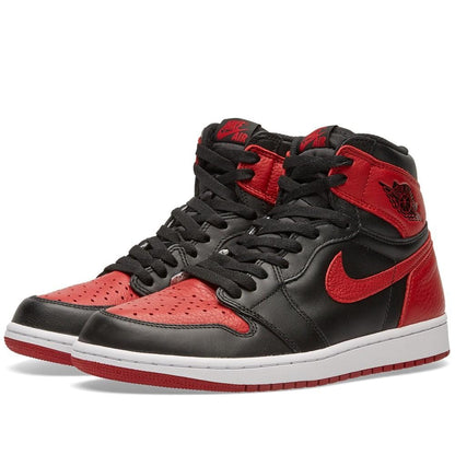 AIR JORDAN 1 RETRO HIGH OG GS — UK 13.5 | EU 32 | US 1Y — Lifestyle View