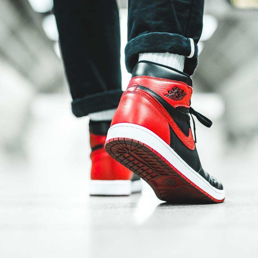 AIR JORDAN 1 RETRO HIGH OG GS — UK 13.5 | EU 32 | US 1Y — Top View
